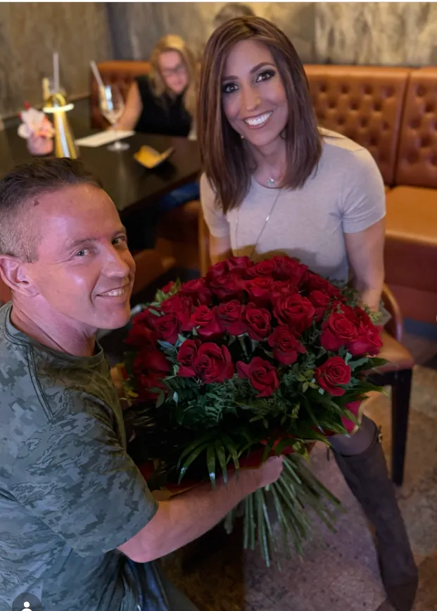 Schóbert Norbert 50 szál rózsával