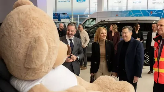 Új, speciális mentőautó segíti az extrém túlsúlyban szenvedő betegeket: a Pro Filii Alapítvány támogatása mérföldkő az életmentésben