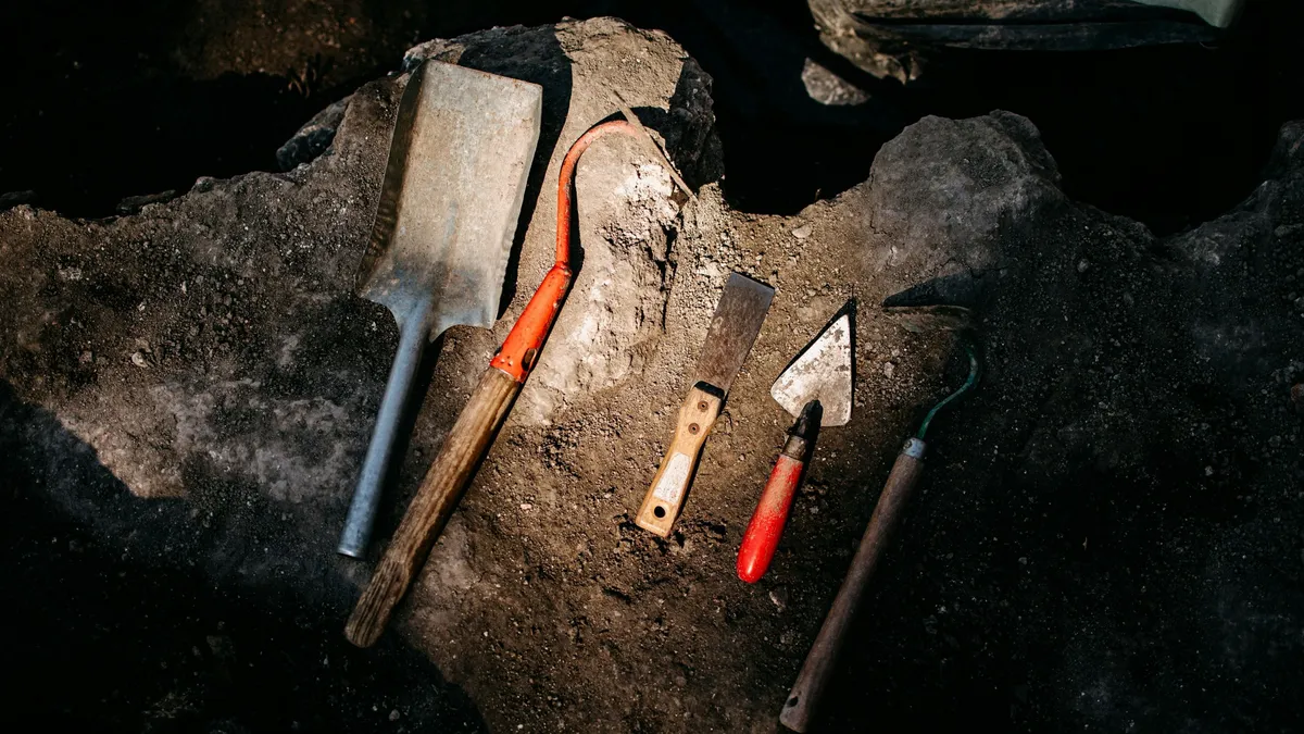 2800 éves tömegsír, ásatás, régészet