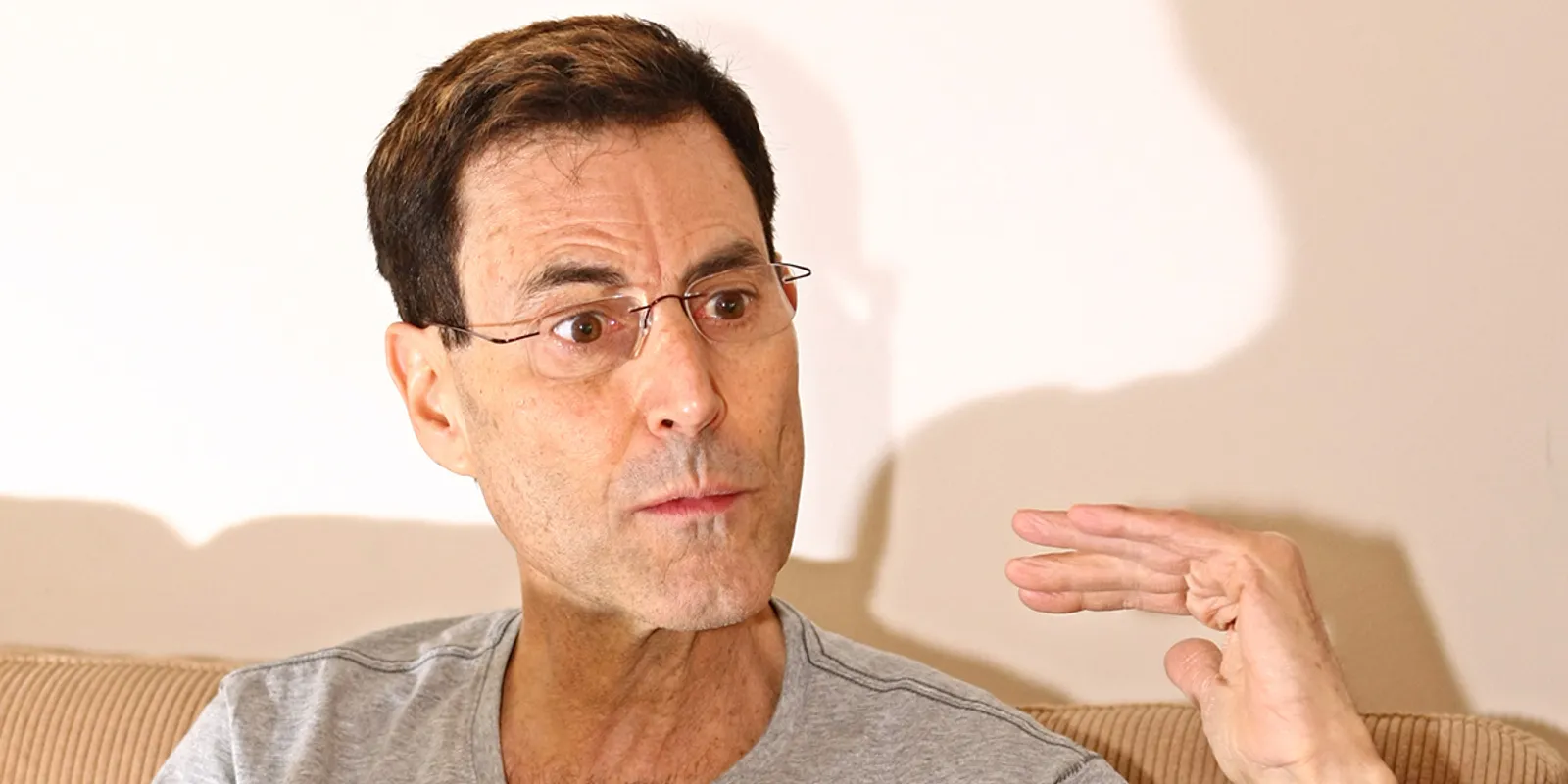 Uri Geller szerint megérkezett az UFO-invázió