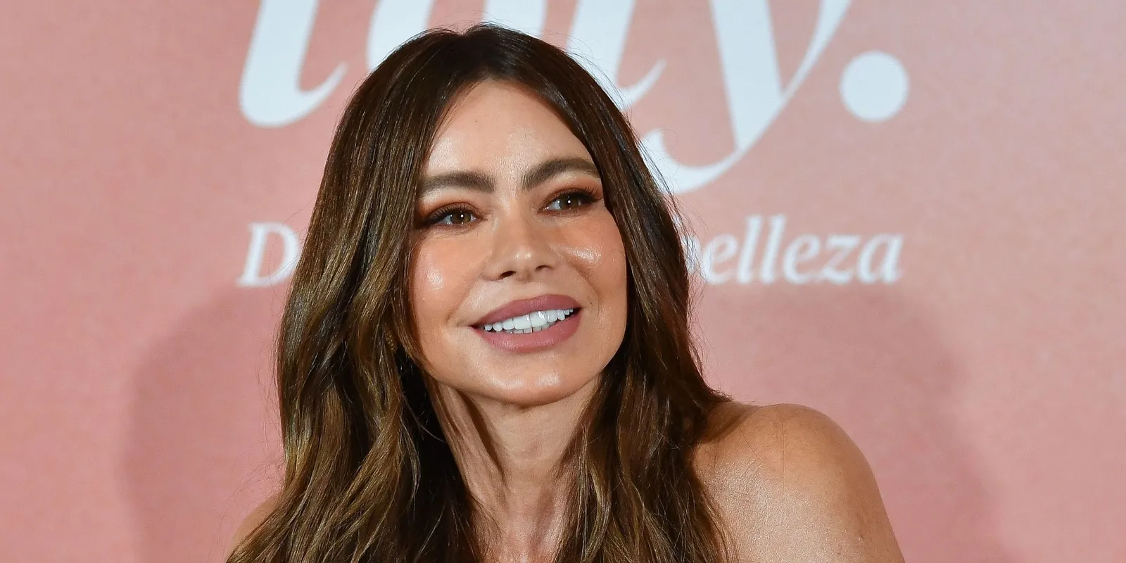 Elképesztő szögből fotózták a hollywoodi színésznő melleit