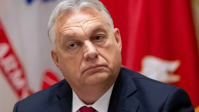 Védett árat vezet be a kormány az üzemanyagokra - Videó!