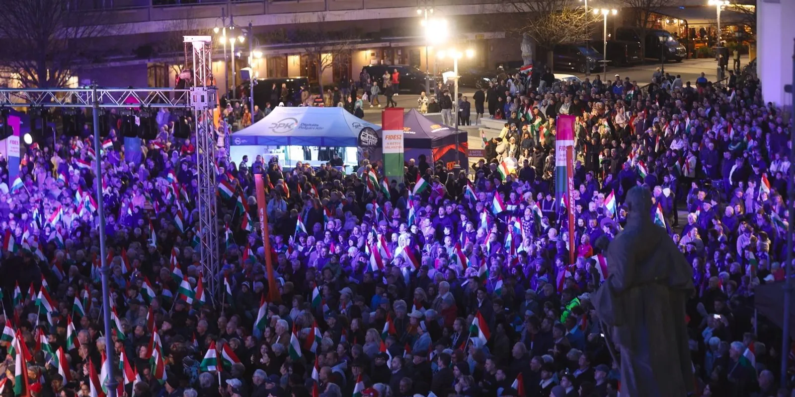 Takáts Tamással indult Orbán Viktor országjárása