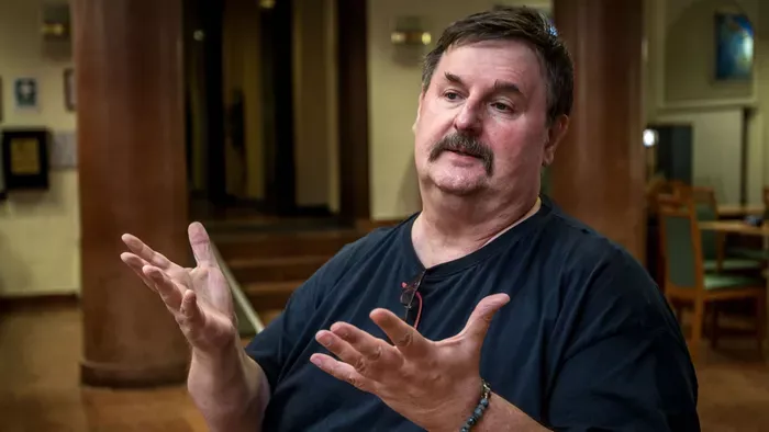 Kovi vallásos családból vált a pornó királyává