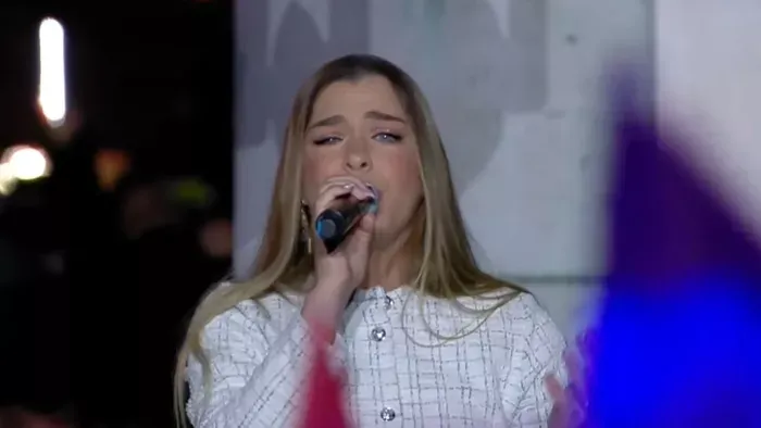 Dér Heni dalban állt ki a béke mellett