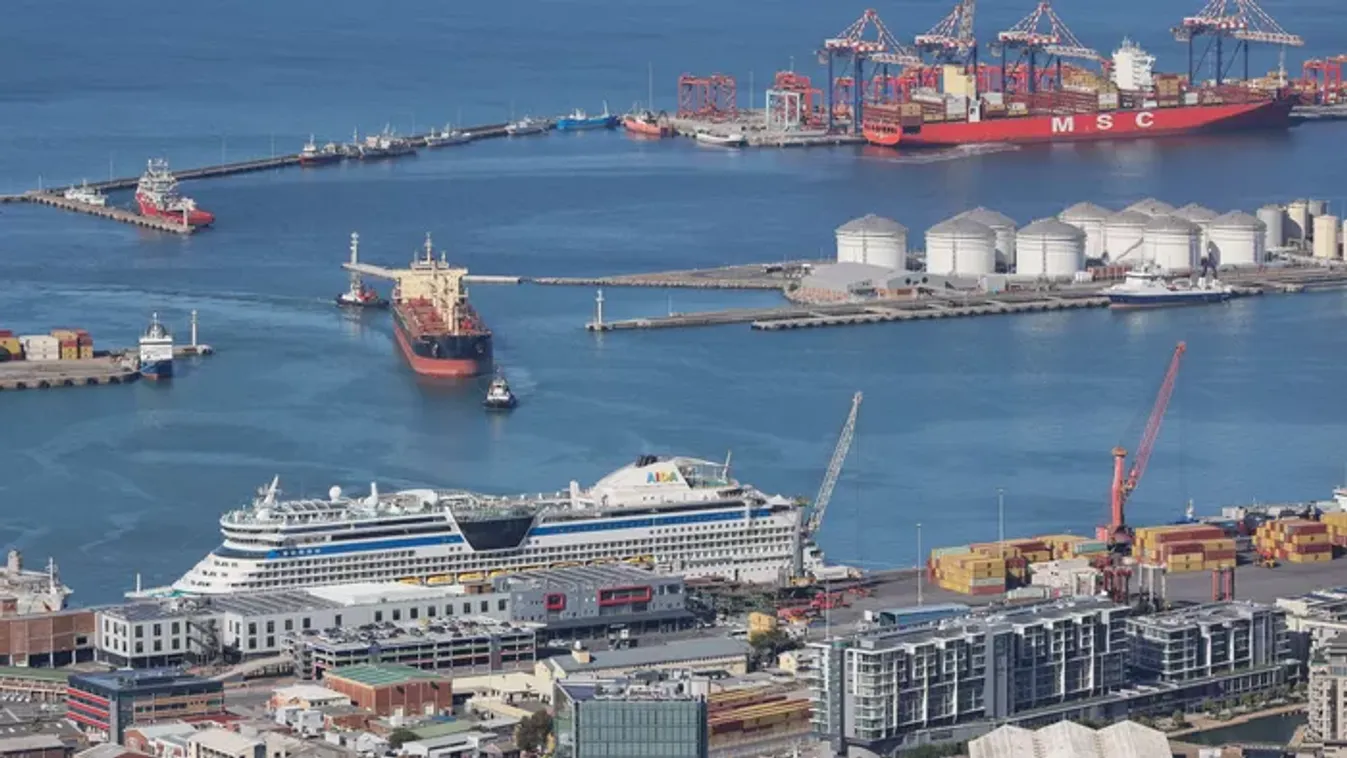 Ez az orosz-ukrán háborúnál is nagyobb sokkot okozhat – a Hormuzi-szoros lezárása hajtja az olajár emelkedését