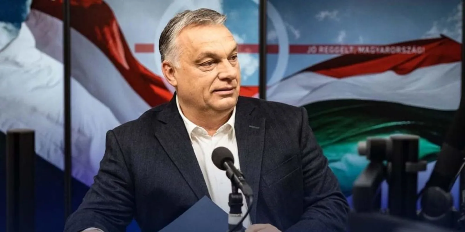 Orbán Viktor: El akarnak minket takarítani
