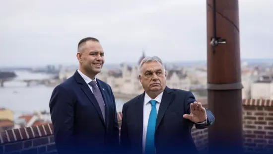 „Lengyel-magyar két jó barát” - így fogadta Orbán Viktor Karol Nawrockit