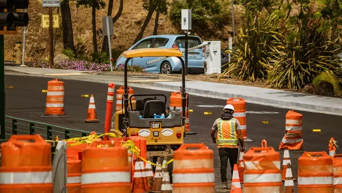Terelésbe csapódott egy autó az M7-esen – Videó
