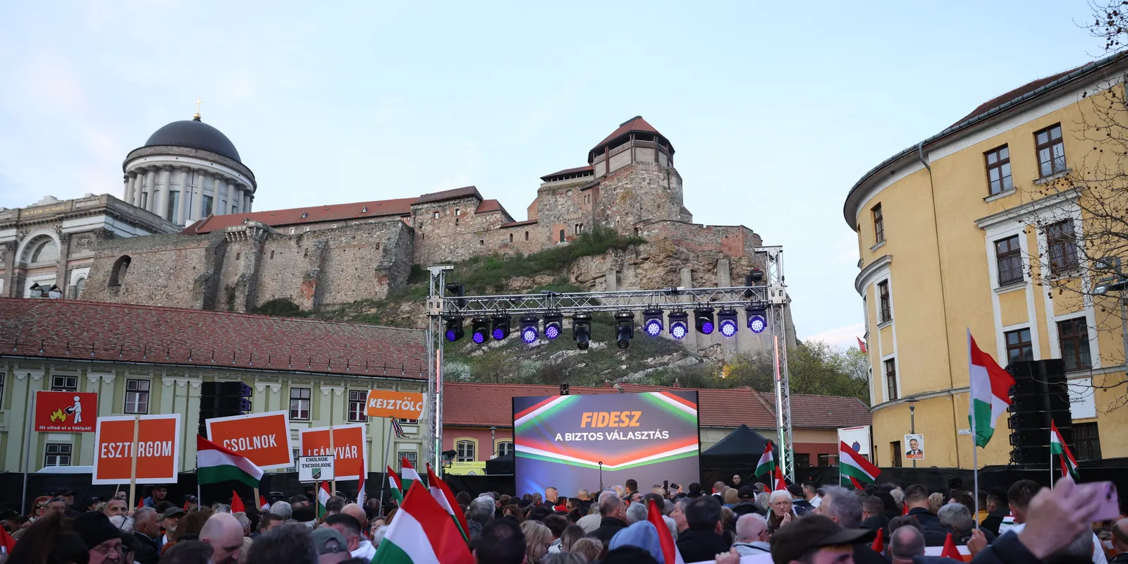 Békemenet Esztergomban: így vonult a gigantikus tömeg - Fotók