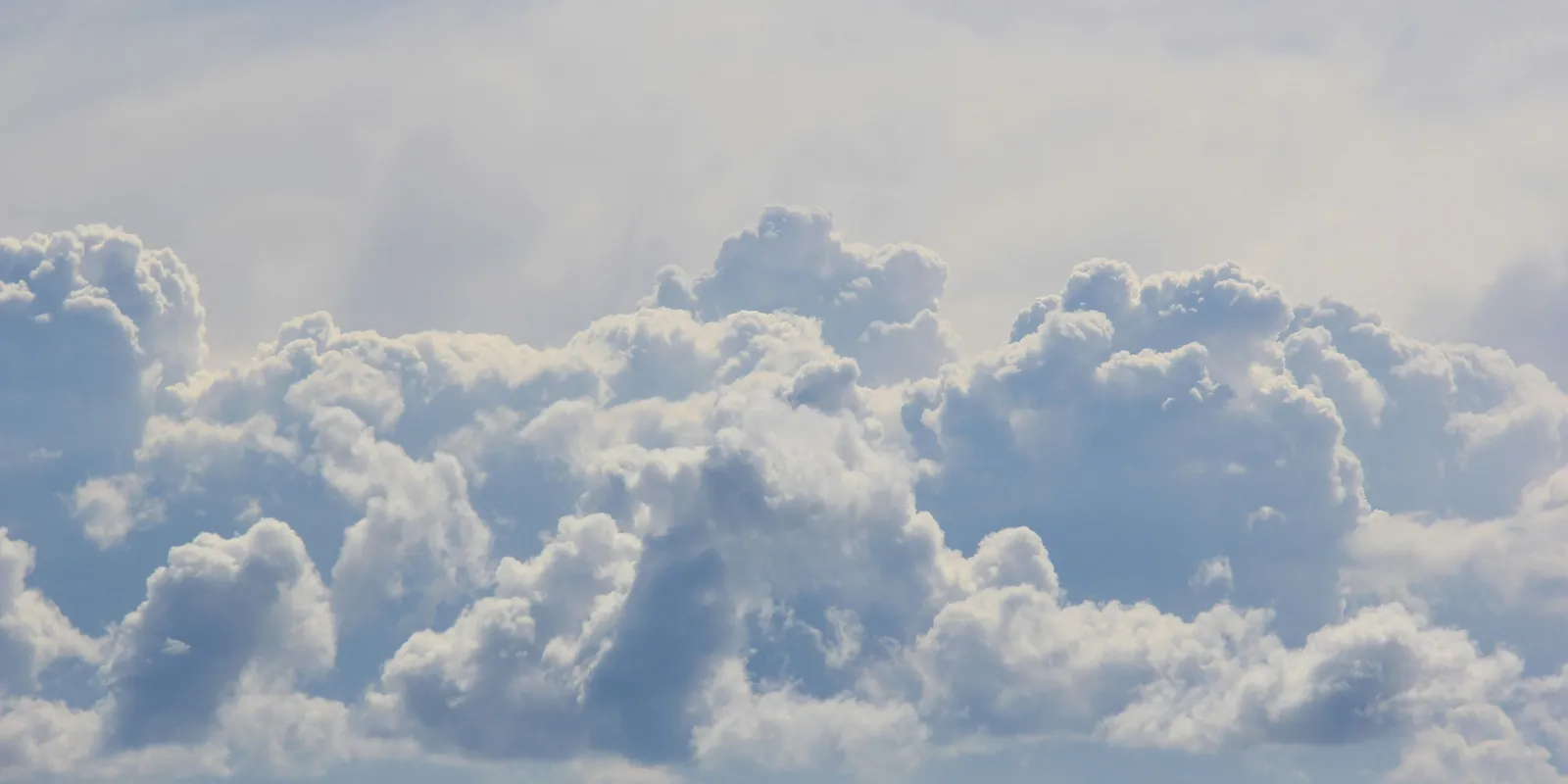 Csoda jelent meg az égen Szolnok közelében