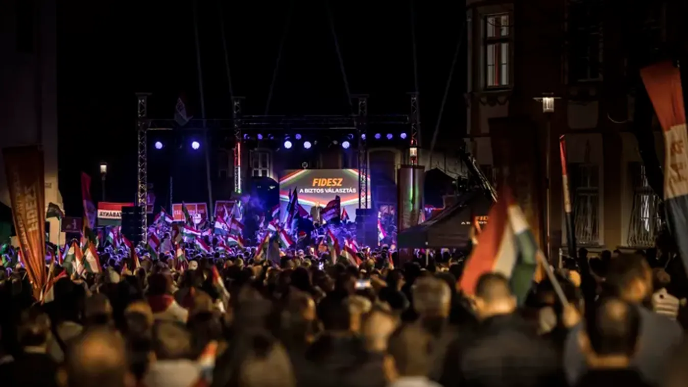  Esztergomban mindenki kíváncsi volt Orbán Viktorra - Galéria