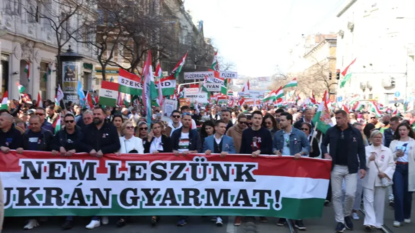 Fásy Ádám a Békemeneten fakadt ki Zelenszkij fenyegetése miatt