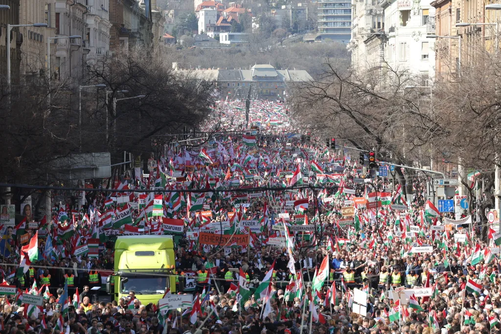 2026.03.15
Március 15.
Békemenet 