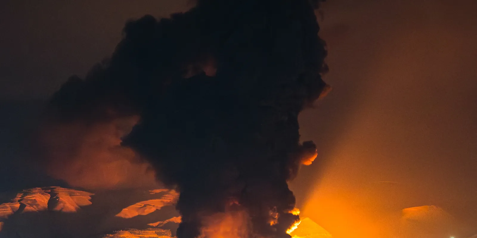 Hajnalban robbanások rázták meg a Közel-Keletet – a kőolaj ára elszabadult