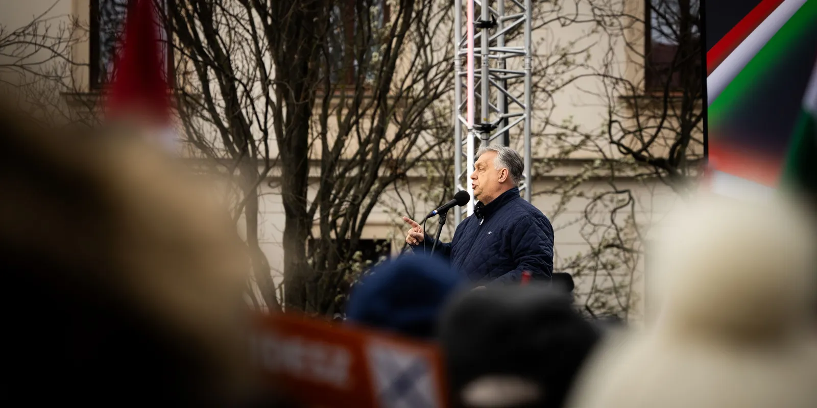 Orbán Viktor: Újabb nap, újabb országjárás!