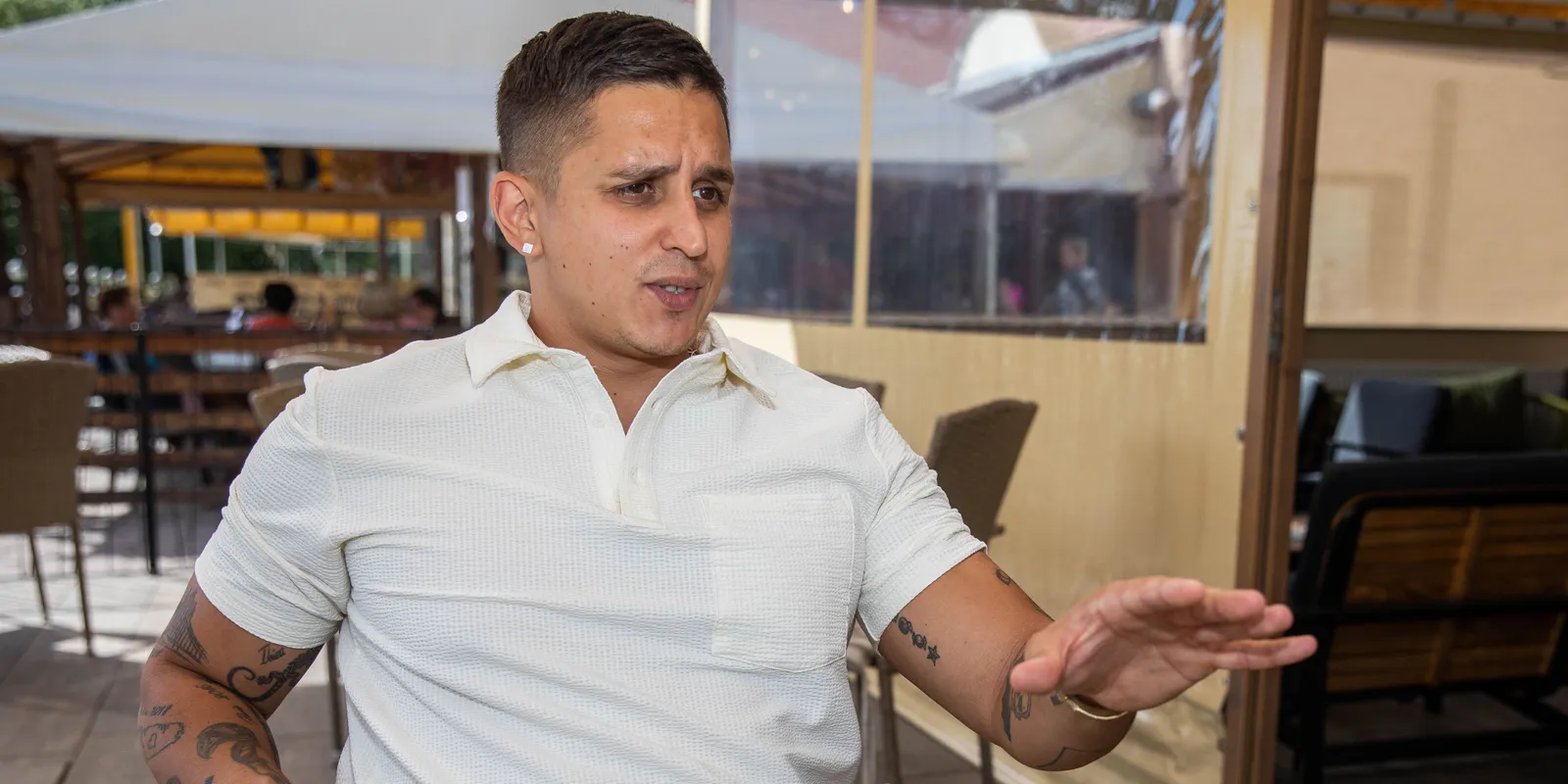 Aurelio kitálalt: Így csinál a semmiből pénzt