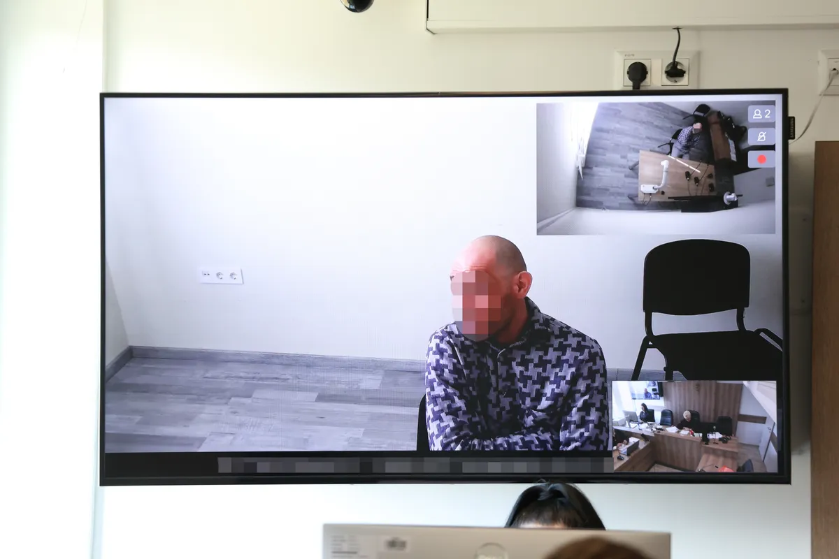 élettársára gyújtotta a házat