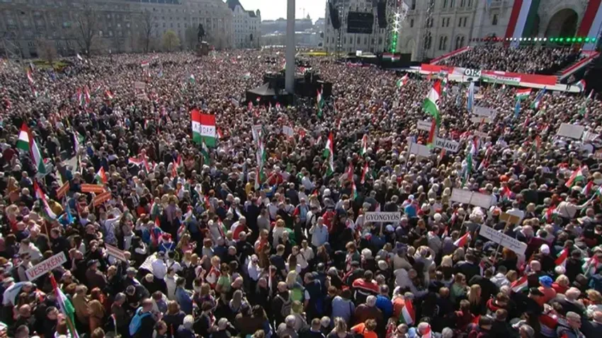 Orbán Viktor: Megőrizzük az országot a biztonság szigetének!