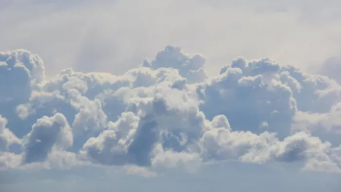 Csoda jelent meg az égen Szolnok közelében