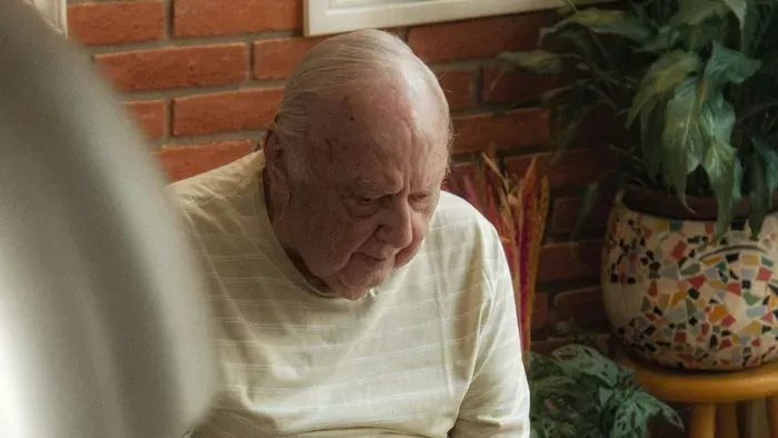 A bizonytalan járás a demencia előszele