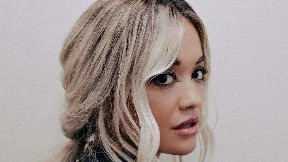 Rita Ora szexi bikinis képe felrobbantotta az internetet