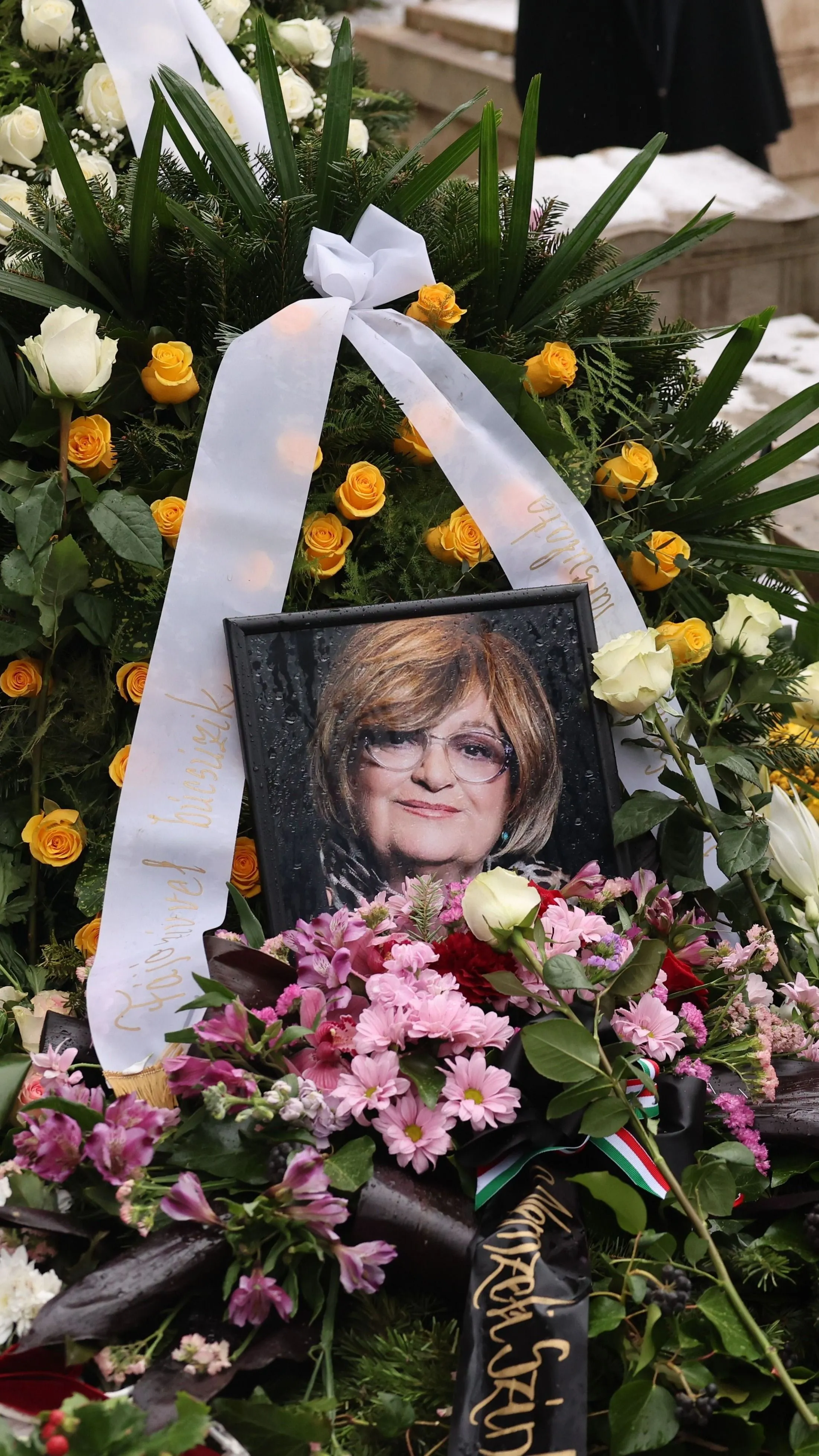 Szívszorító részlet derült ki Fenyő Miklós és Voith Ági temetéséről