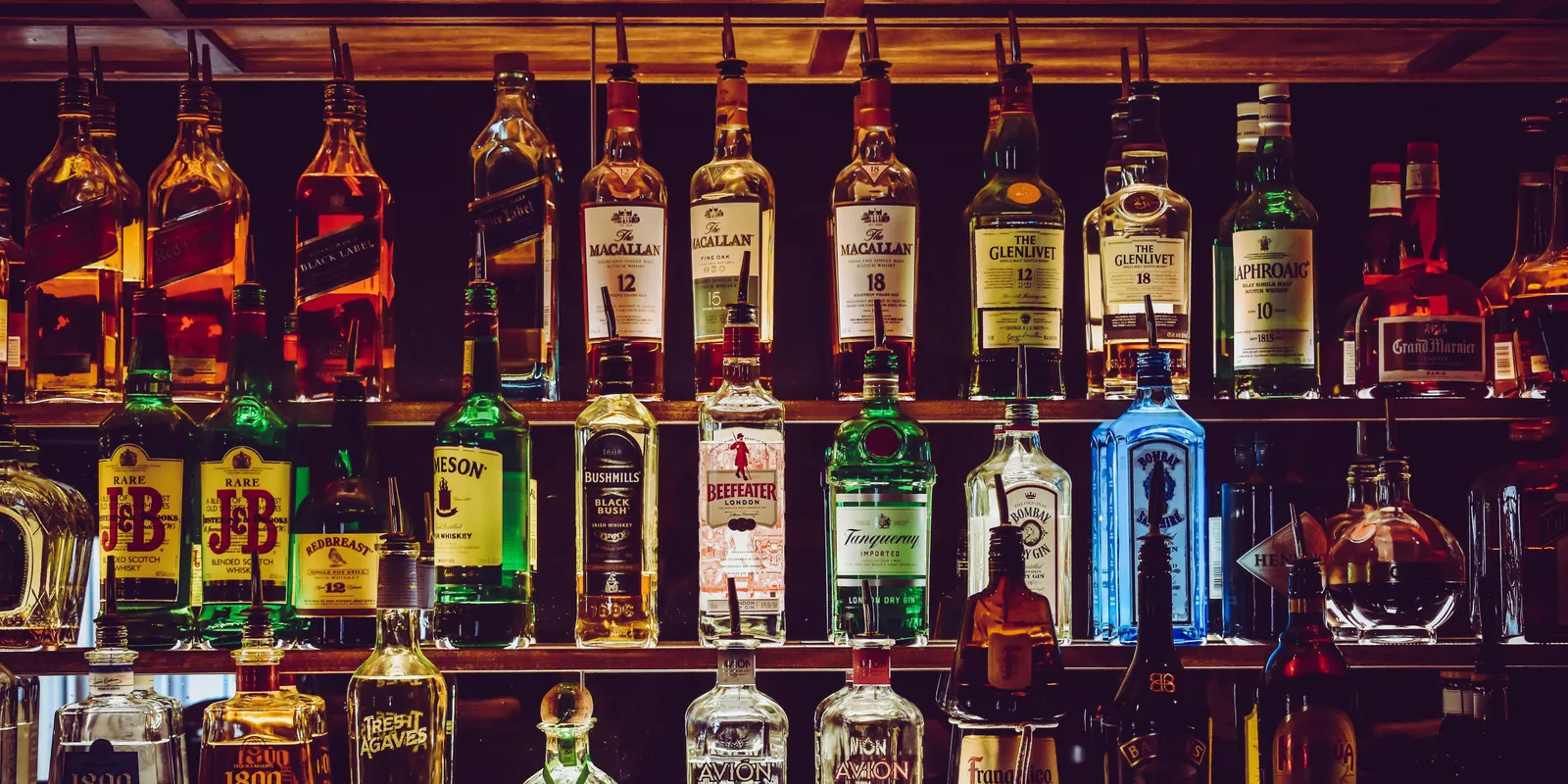 "Futárszolgálatok profitáltak a nővérem alkoholizmusából"