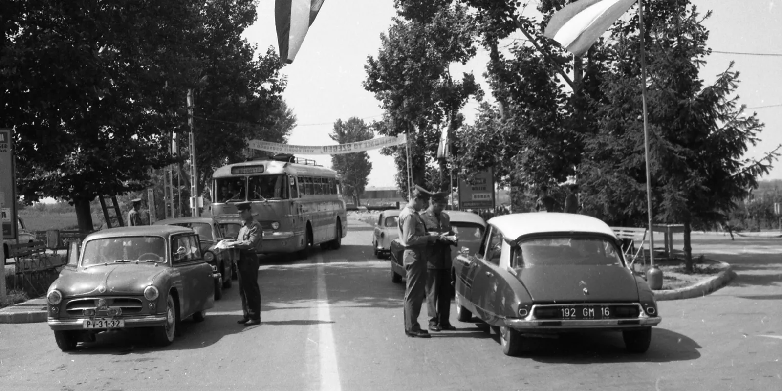 Így várakoztunk a határon, amikor még tényleg várni kellett