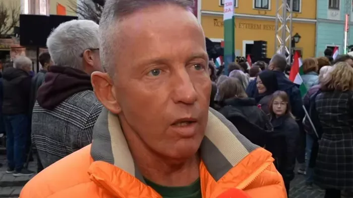 Nem hiszed el kik tűntek fel Orbán Viktor országjárásán!