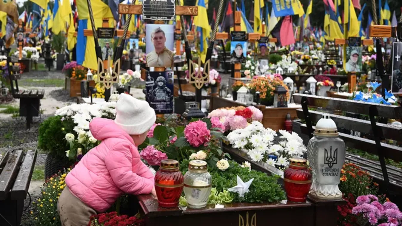 Háborús özvegyek kérdezik: mikor lesz már ennek vége?