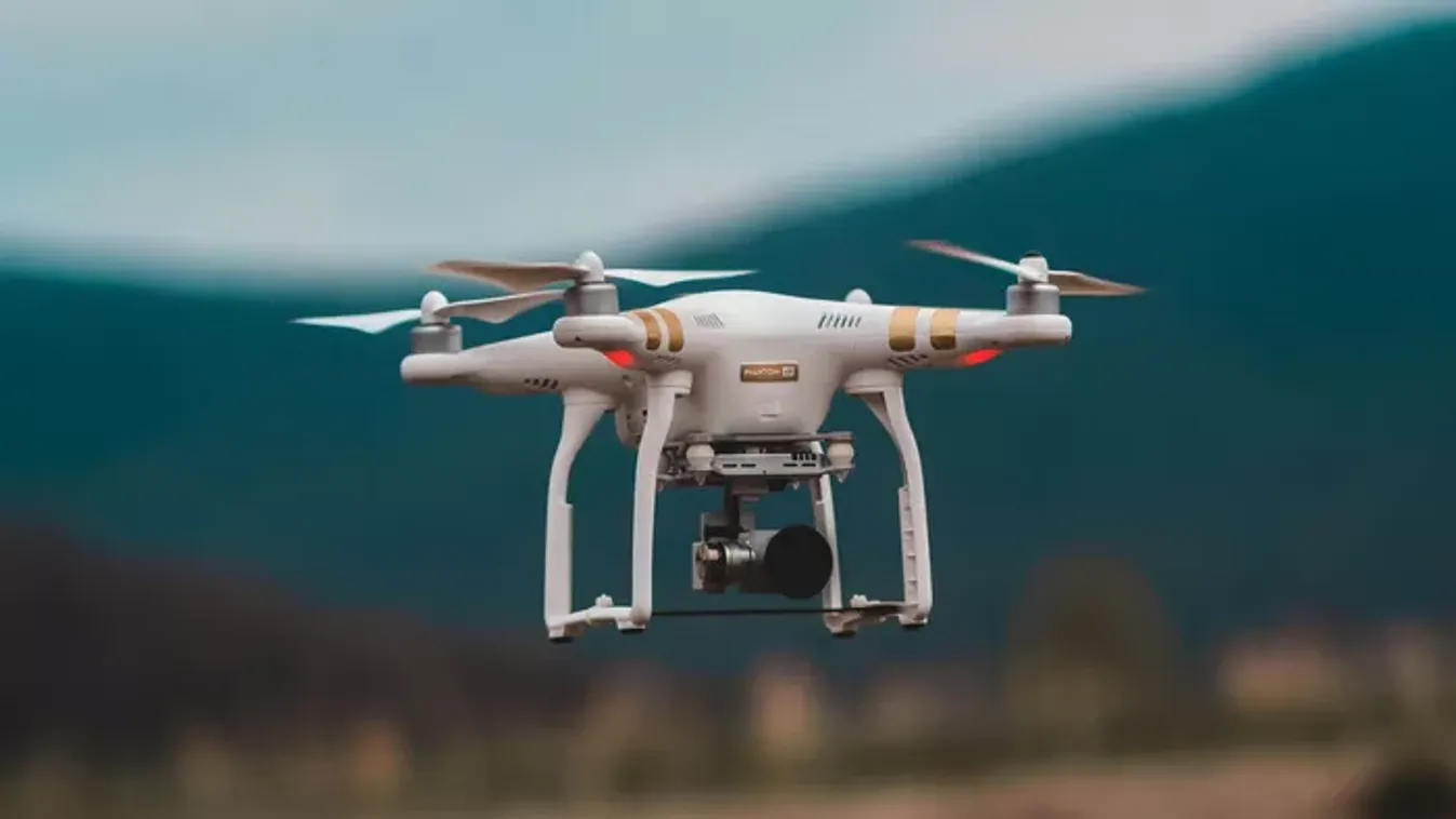 Drón vitte a drogot a börtönbe