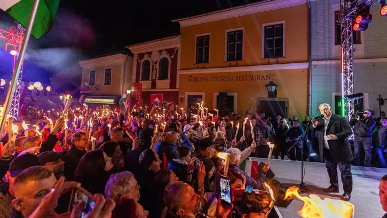 Nem hiszed el, ki várta Orbán Viktort Szentendrén – fotó