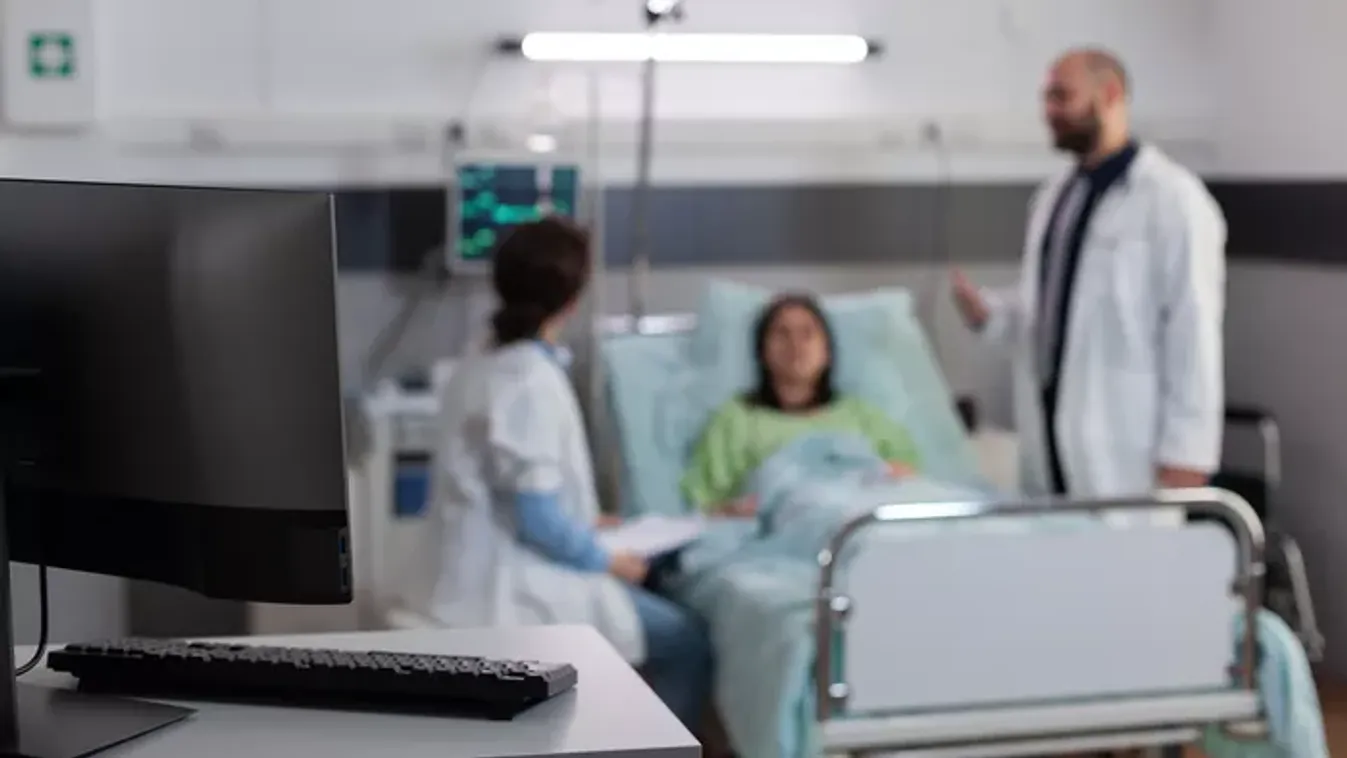 Egy klubban kapott agyhártyagyulladást a fiatal lány