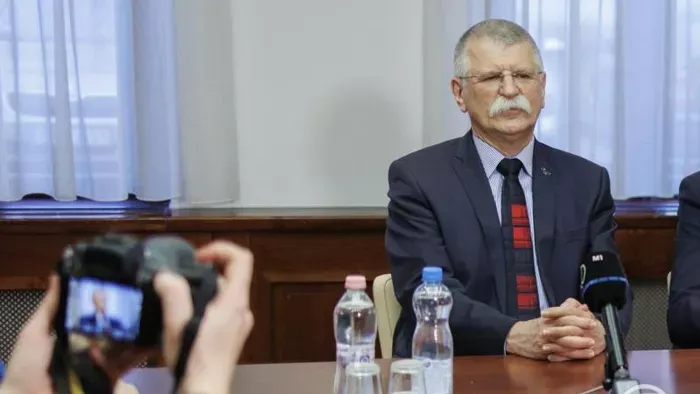 Ukrajna megpróbálja meghackelni a magyar választásokat