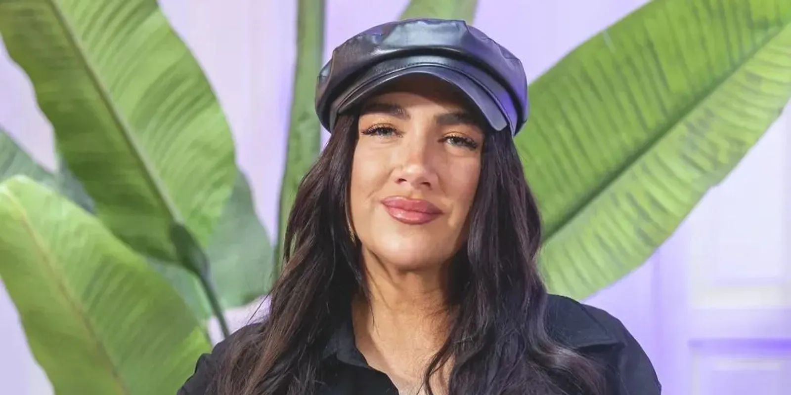 Az ukrán nagykövetség előtt tüntetnek: Tóth Gabi is ott van!