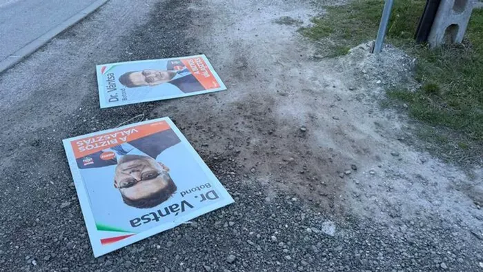 Újra vandálok tépkedtek fideszes plakátokat