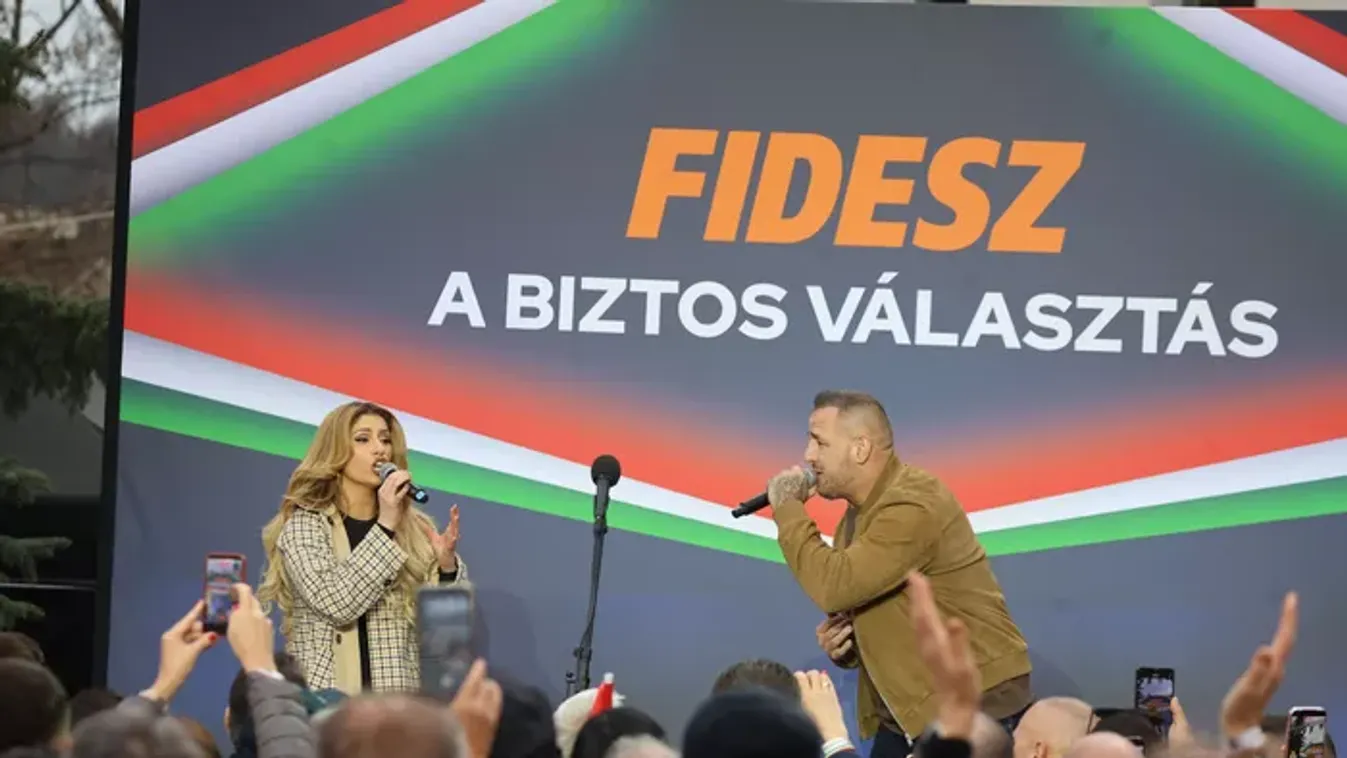 Zúgott a taps Curtis és Radics Gigi dala után