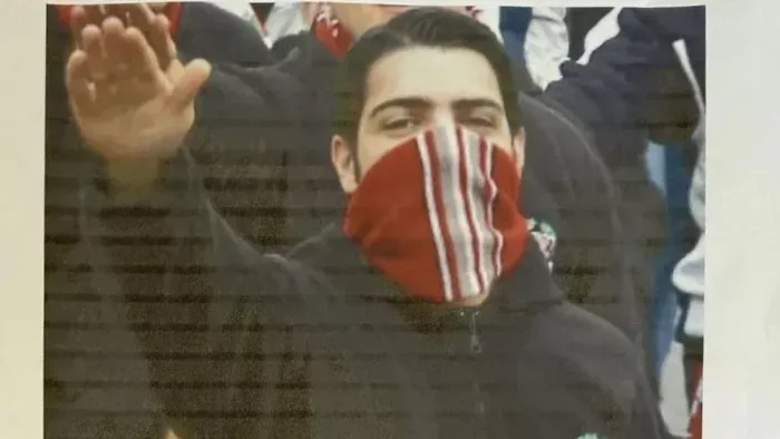 A Tiszának belefér a náci karlendítés