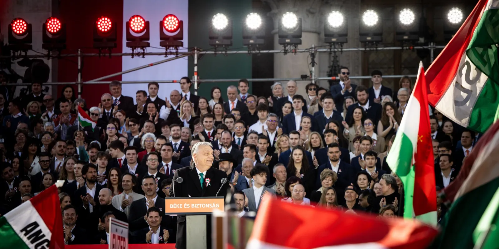 Orbán Viktor: Nem hagyom, hogy kizsebeljék Magyarországot