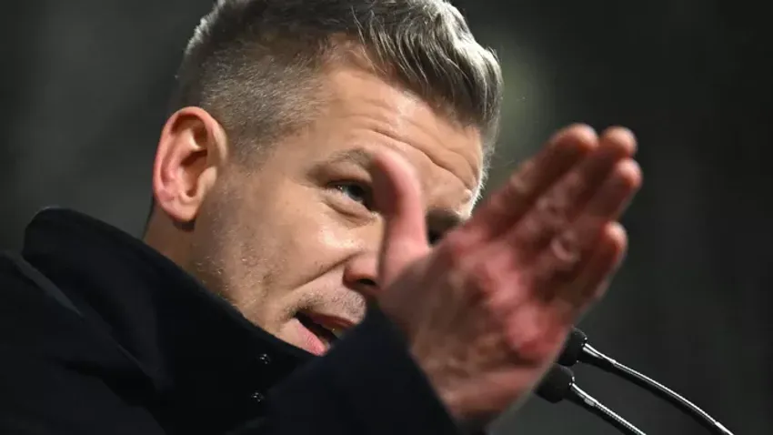 Ez kész! Mutatjuk a top 5 videót Magyar Péter kiakadásairól!