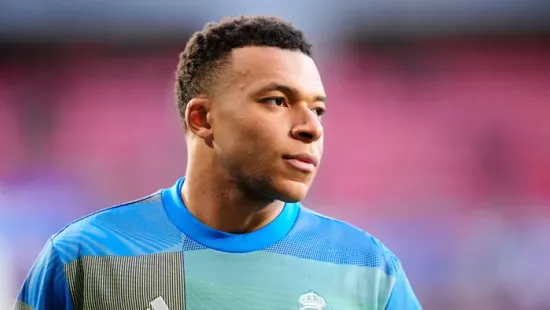 Új sztárpár, Kylian Mbappé összejött a világhírű színésznővel