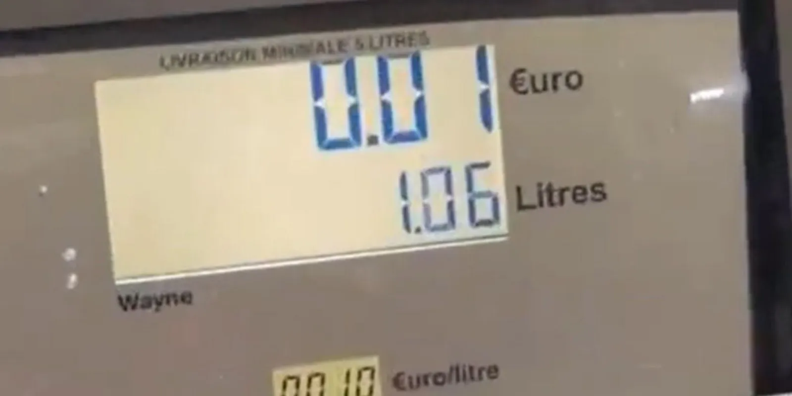 4 forintos benzin miatt roham indult egy francia kútnál