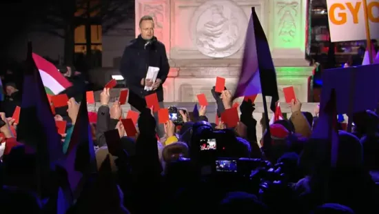 "Húzzatok haza" - piros lapot mutattak fel a győriek az ukrán kémeknek