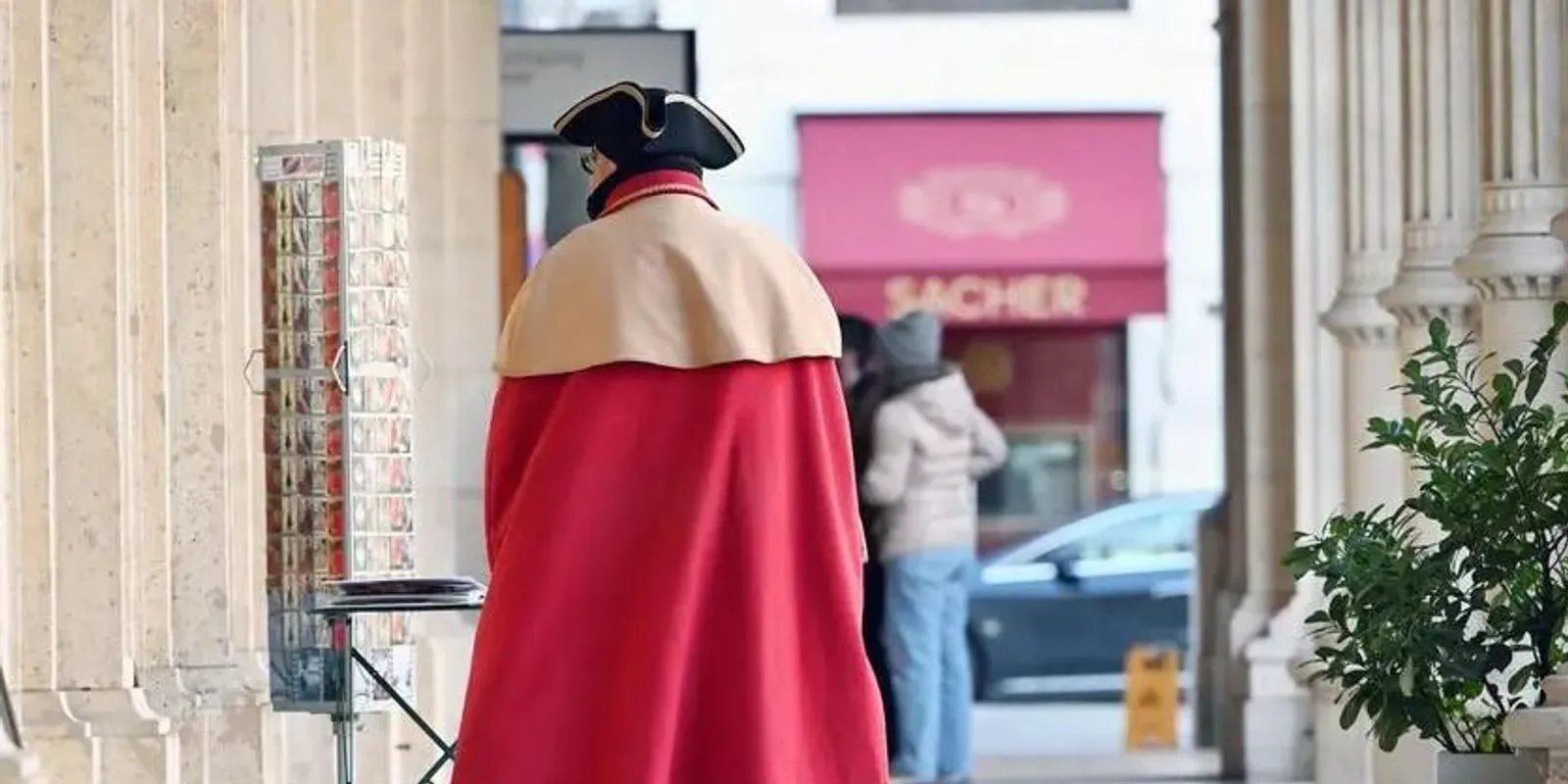 Betiltják a Mozartnak öltözött jegyneppereket Bécsben