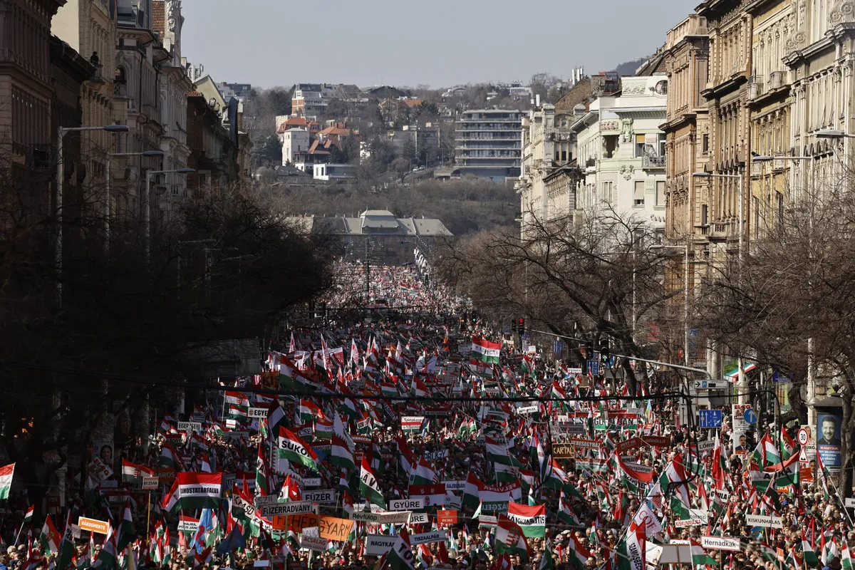 2026.03.15 _Békemenet