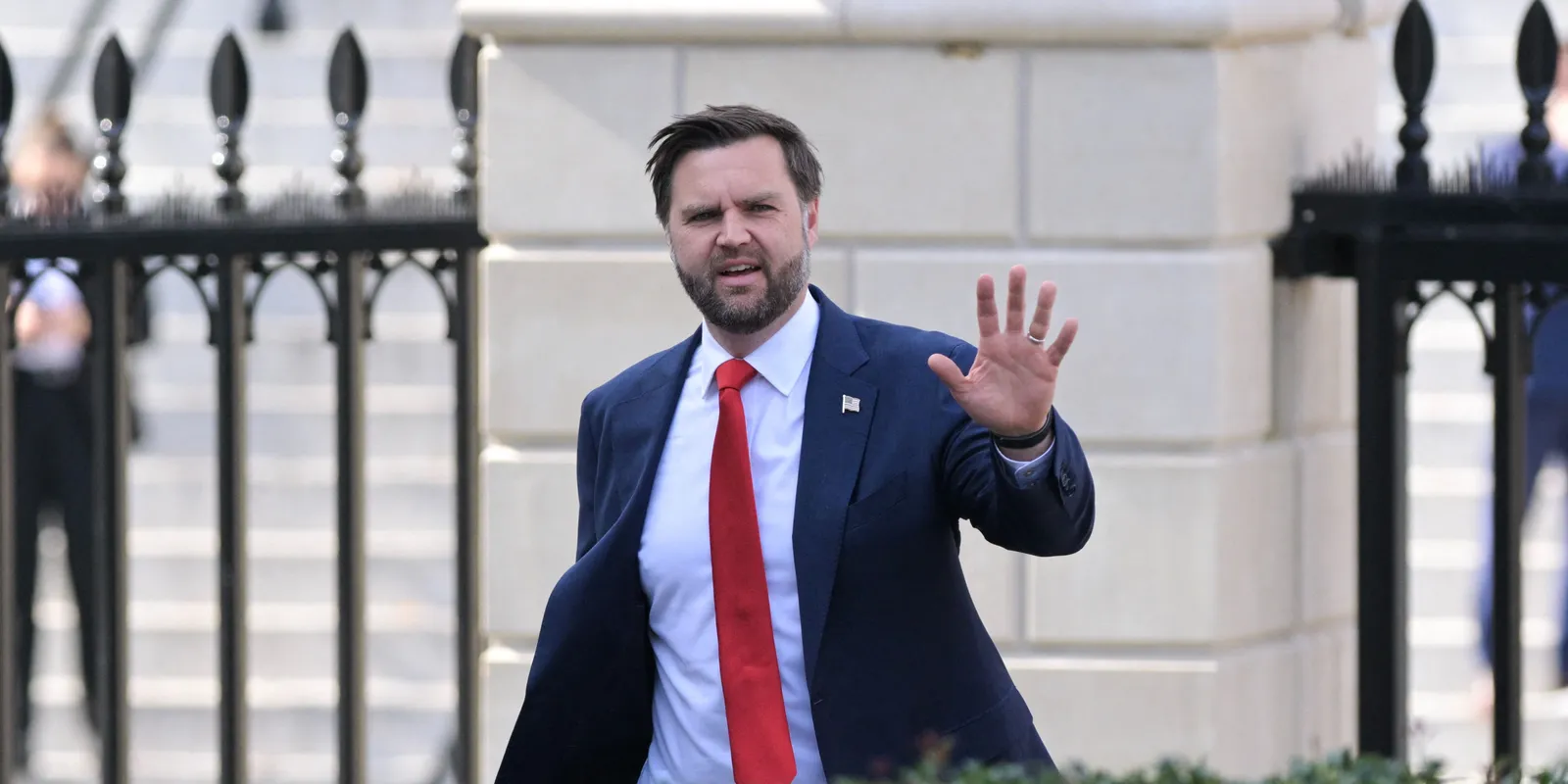 JD Vance budapesi látogatása miatt aggódik Brüsszel