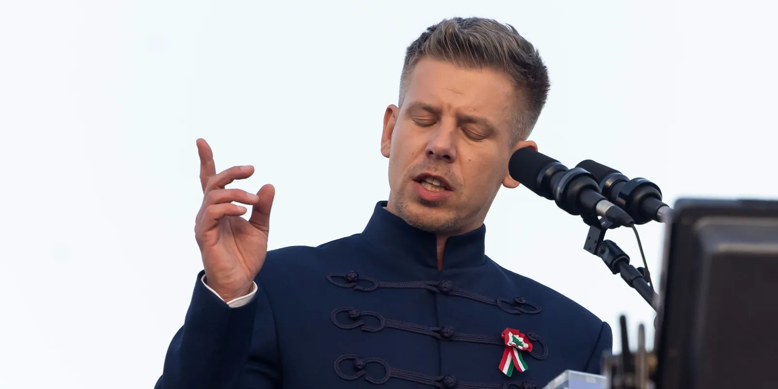 Kínos: csupán két helyi volt Magyar Péter kondorosi gyűlésén