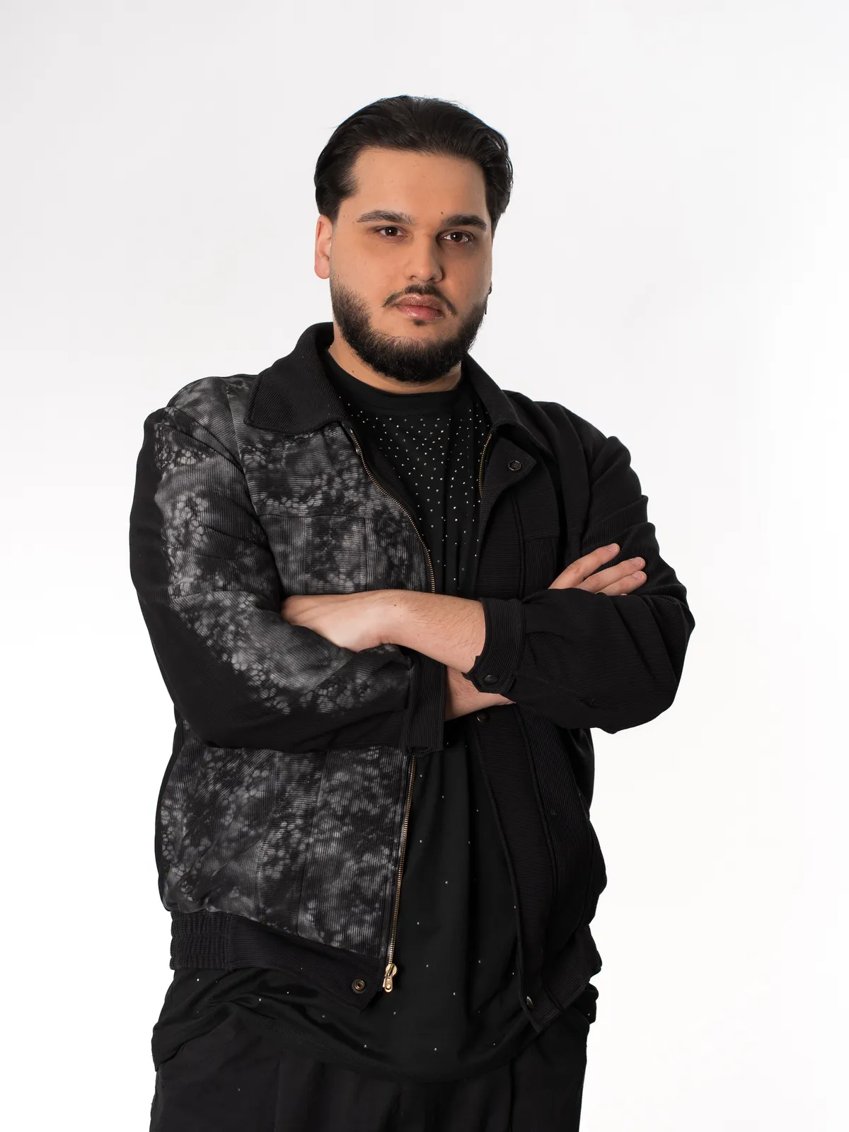 Bari Laci nemrég elhagyta a szülői házat és a fővárosba költözött.