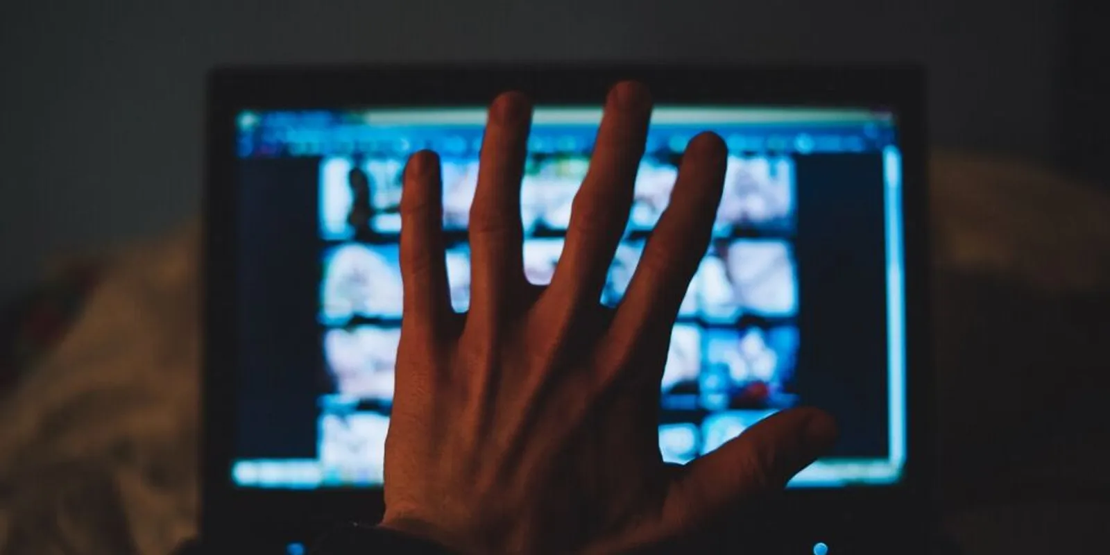 Korlátoznák az ukrán gyerekek internethasználatát